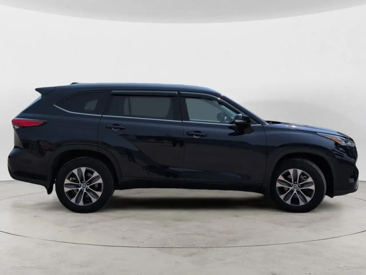 Toyota Highlander снимка Toyota Highlander