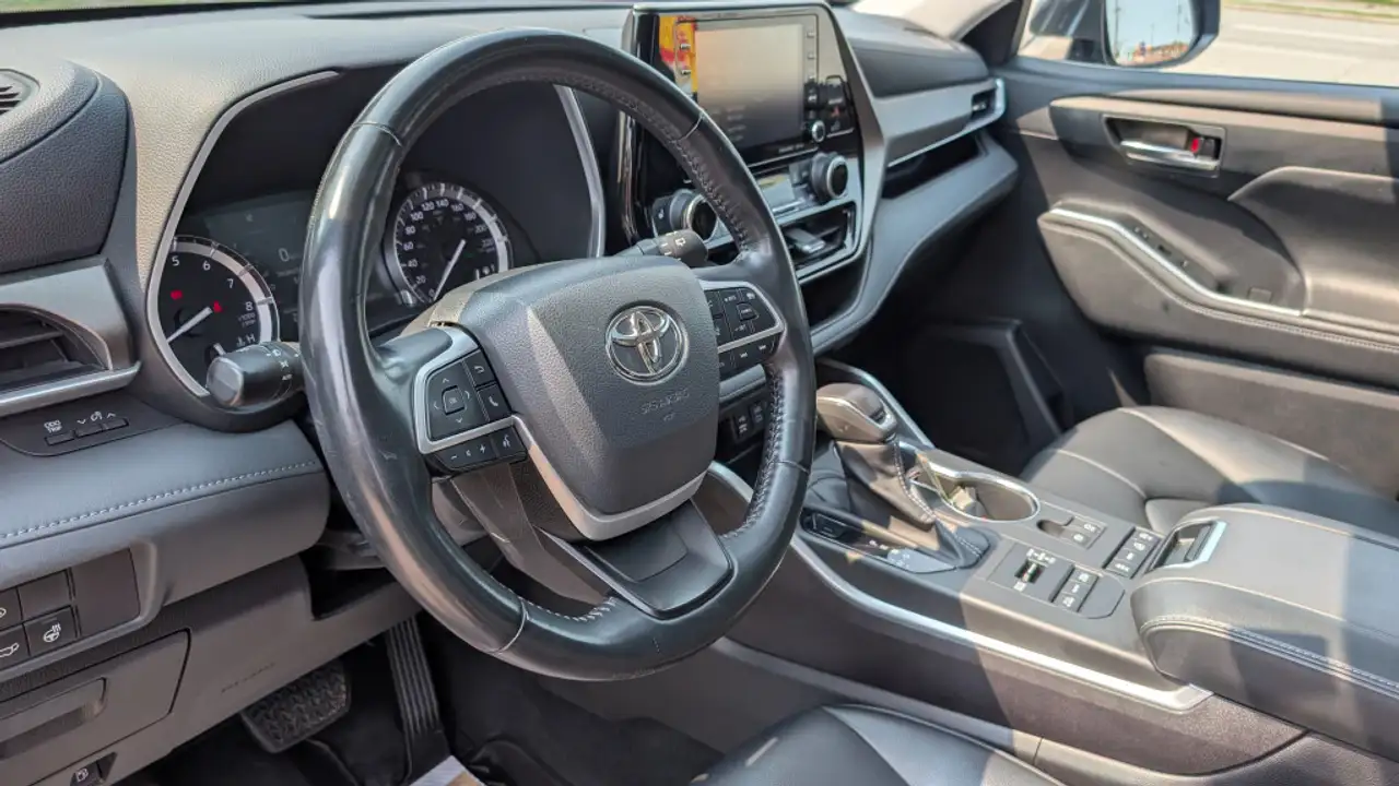 Toyota Highlander снимка Toyota Highlander