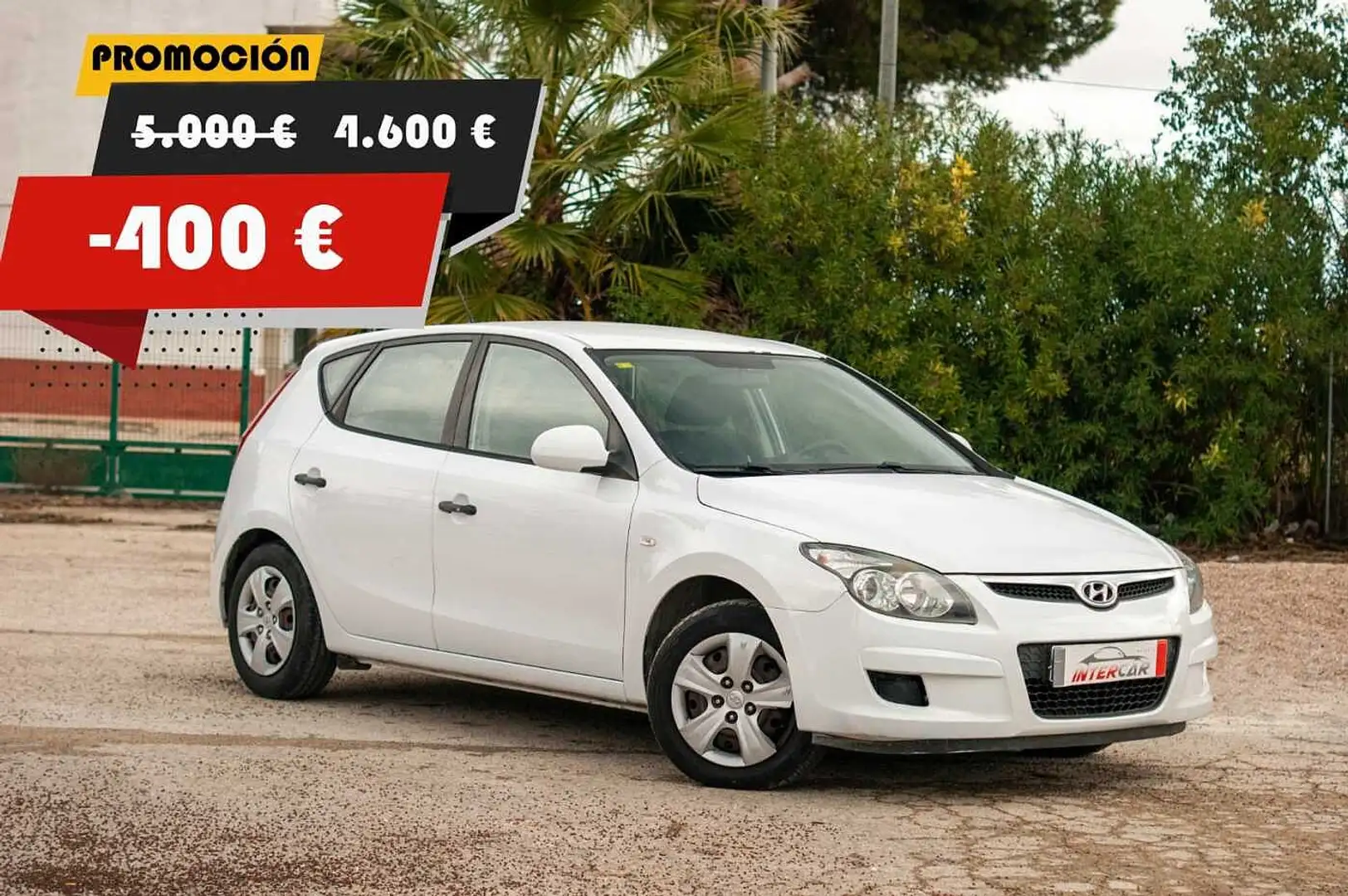 Hyundai i30 1.4 Comfort Blanc - 1