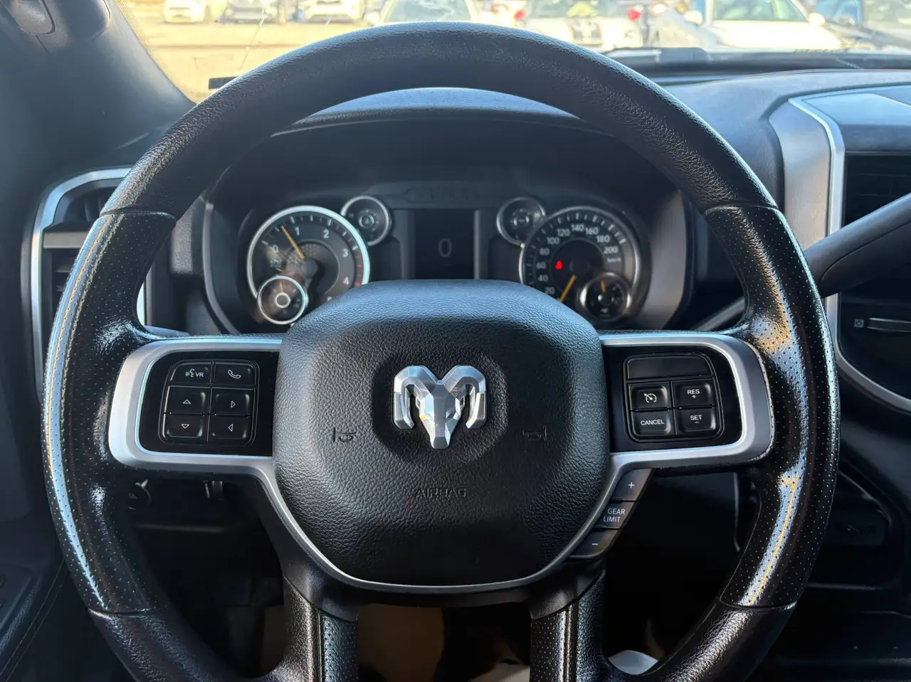 RAM 3500 снимка RAM 3500