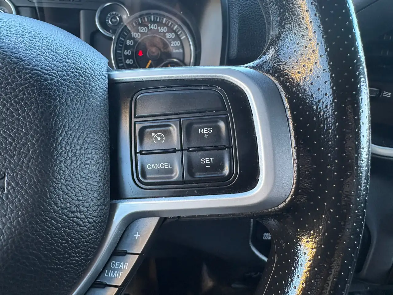 RAM 3500 снимка RAM 3500
