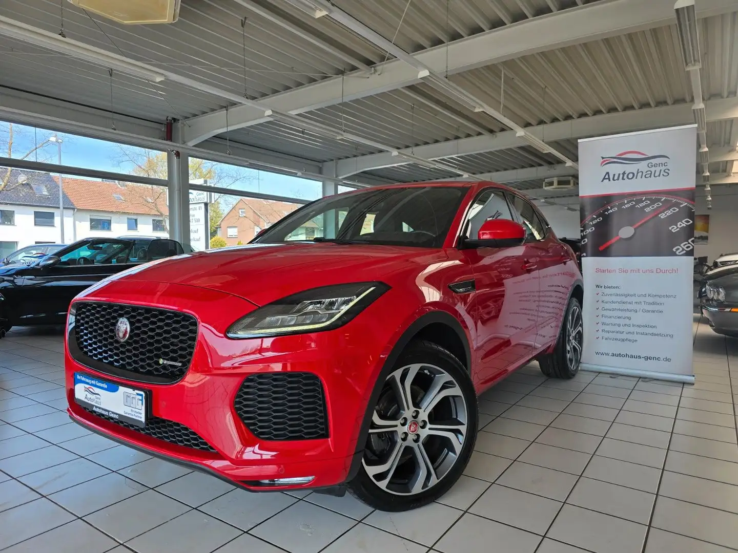 Jaguar E-Pace First Edition AWD Kamera HUD Meridian LED Rot - 1