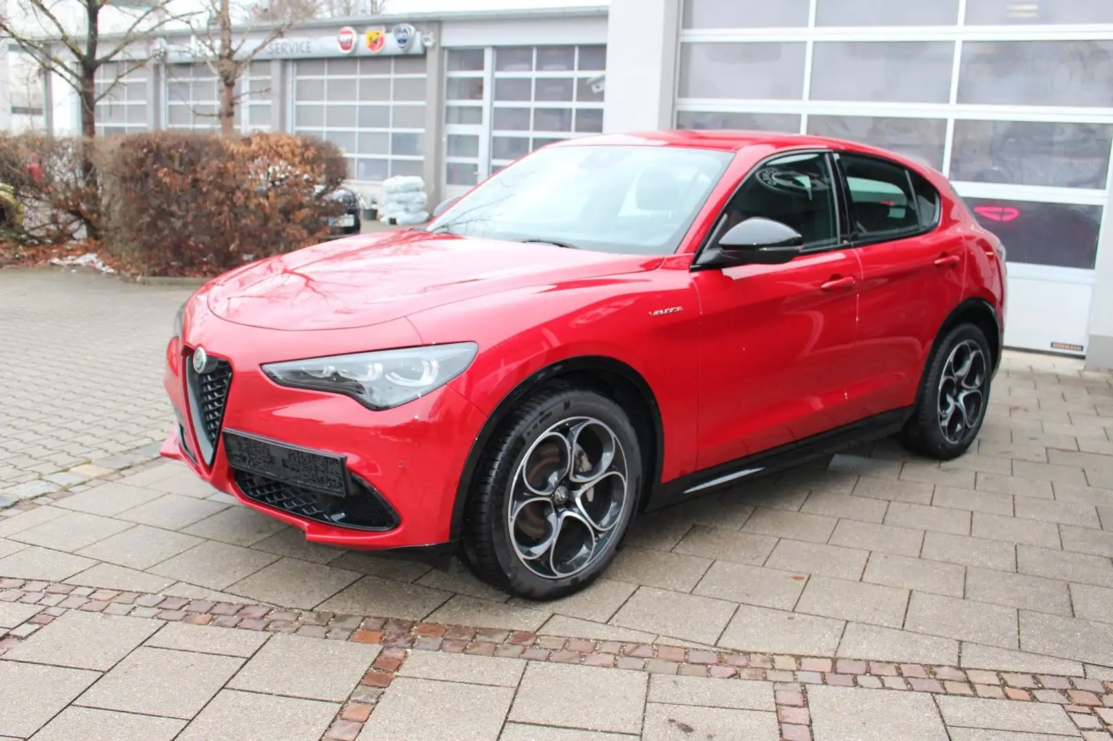 Alfa Romeo Stelvio Veloce Q4 Matrix-LED Werksgarantie 07-27 Rot - 1