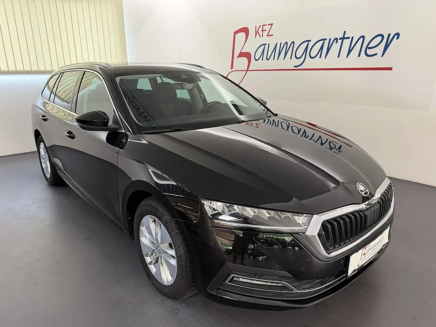 Skoda Octavia Combi 2,0TDI DSG *LED*NAVI*Sitzheizung*Virtual ... Schwarz - 1