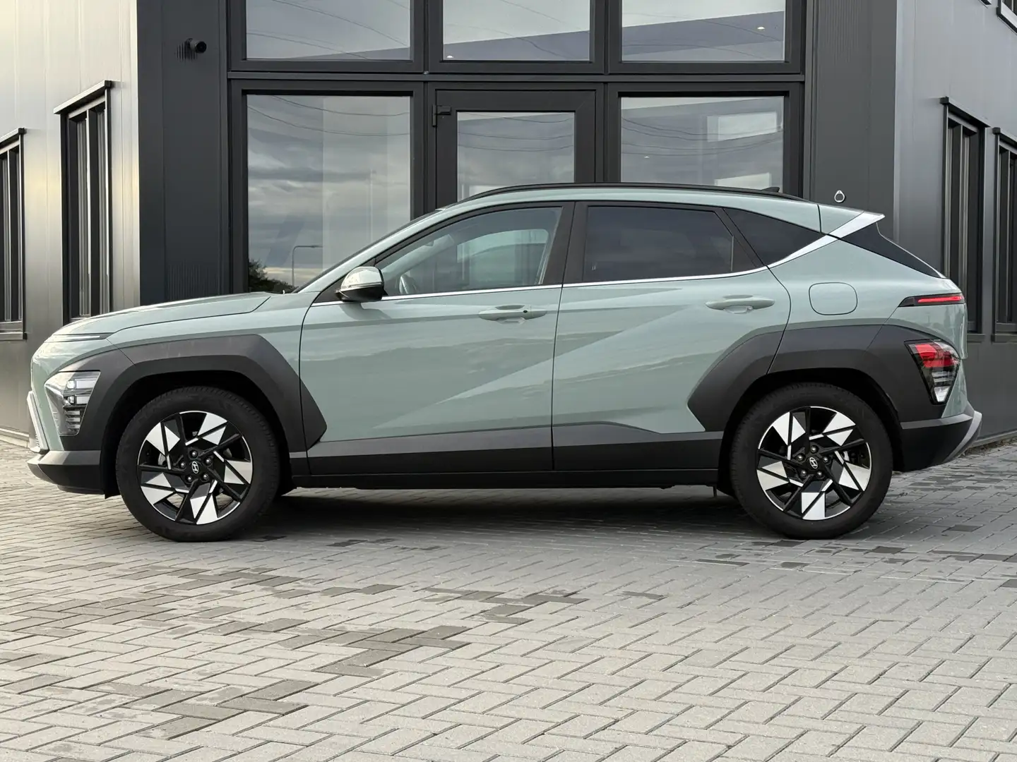 Hyundai KONA 1.6 GDI HEV Comfort Smart Full option | Trekhaak | Groen - 2