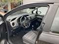 Toyota Yaris 1.3 VVT-i Trend 5-deurs | Navi | Trekhaak | NL aut Zwart - thumbnail 2