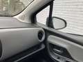 Toyota Yaris 1.3 VVT-i Trend 5-deurs | Navi | Trekhaak | NL aut Zwart - thumbnail 12