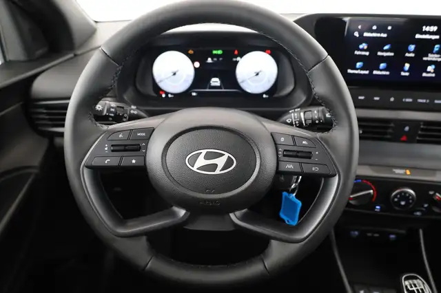Hyundai i20 view 5