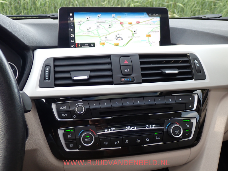 BMW 320 3-serie Touring 320i High-Exe TREKHAAK / HEAD-UP / — photo 19