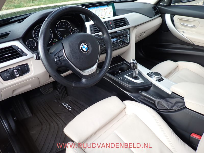 BMW 320 3-serie Touring 320i High-Exe TREKHAAK / HEAD-UP / — photo 12