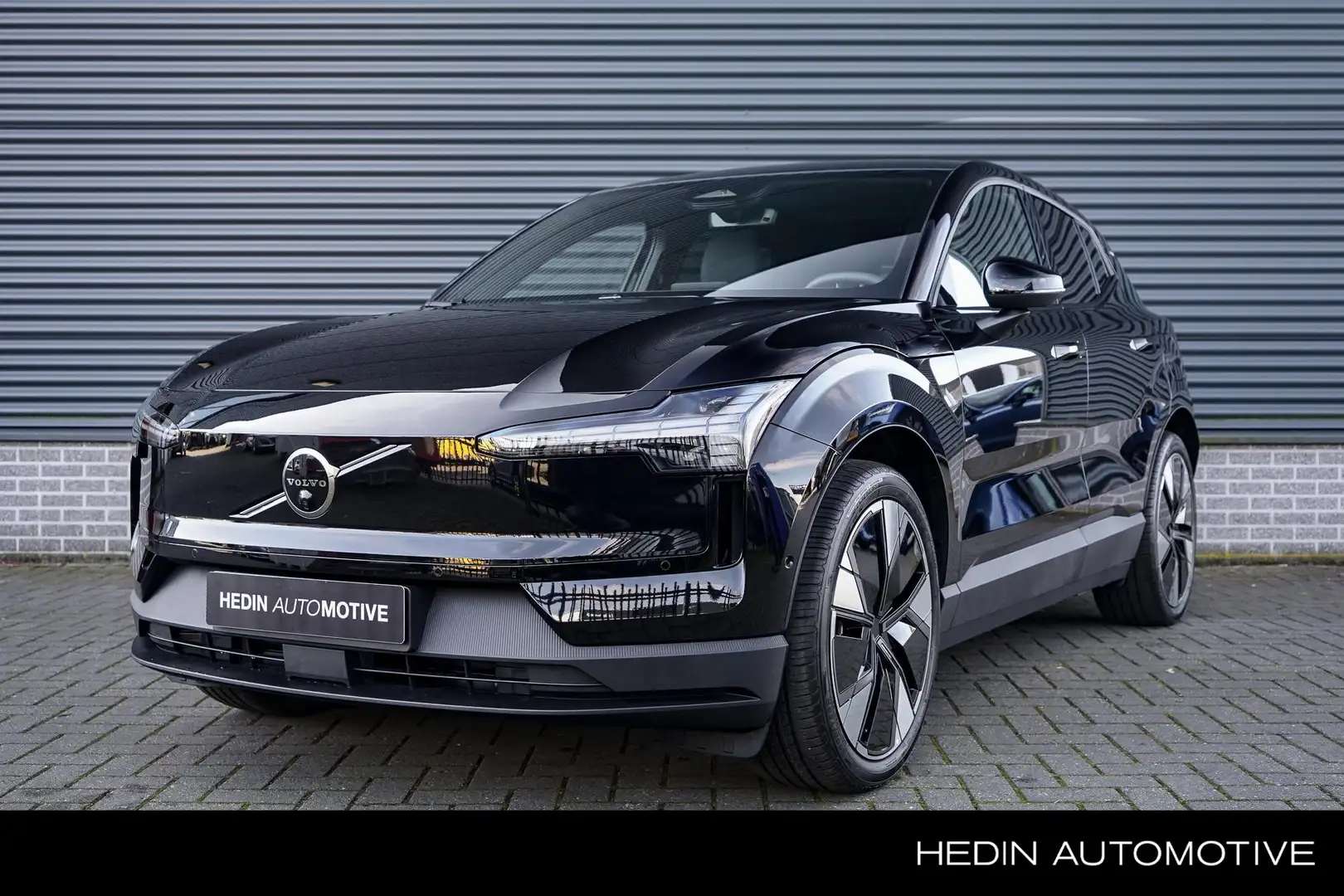 Volvo EX30 Single Motor Extended Range Plus 69 kWh | 20-inch Zwart - 1