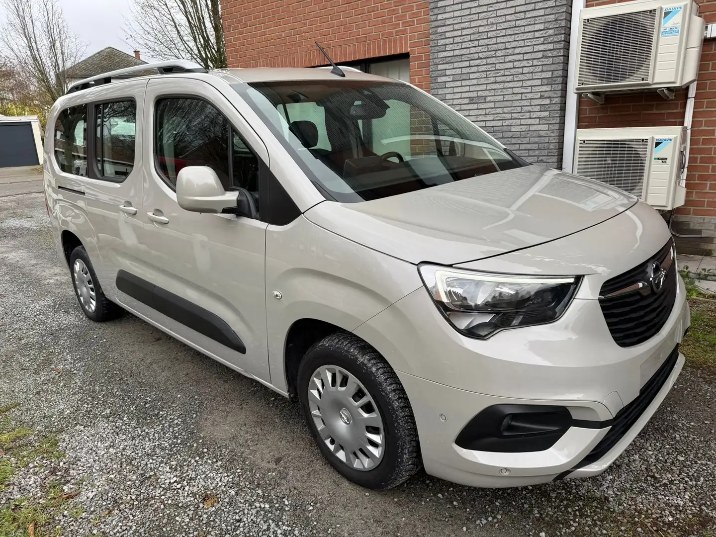 Opel Combo Life 1.5TDBlueL2H1EditionXLS/S GARANTIE 1 AN/JAAR Beige - 2