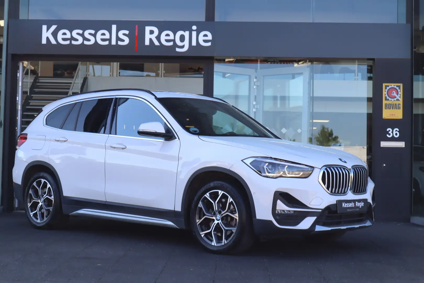 BMW X1 xDrive25e Executive Navi LED Schuifdak Blanc - 2