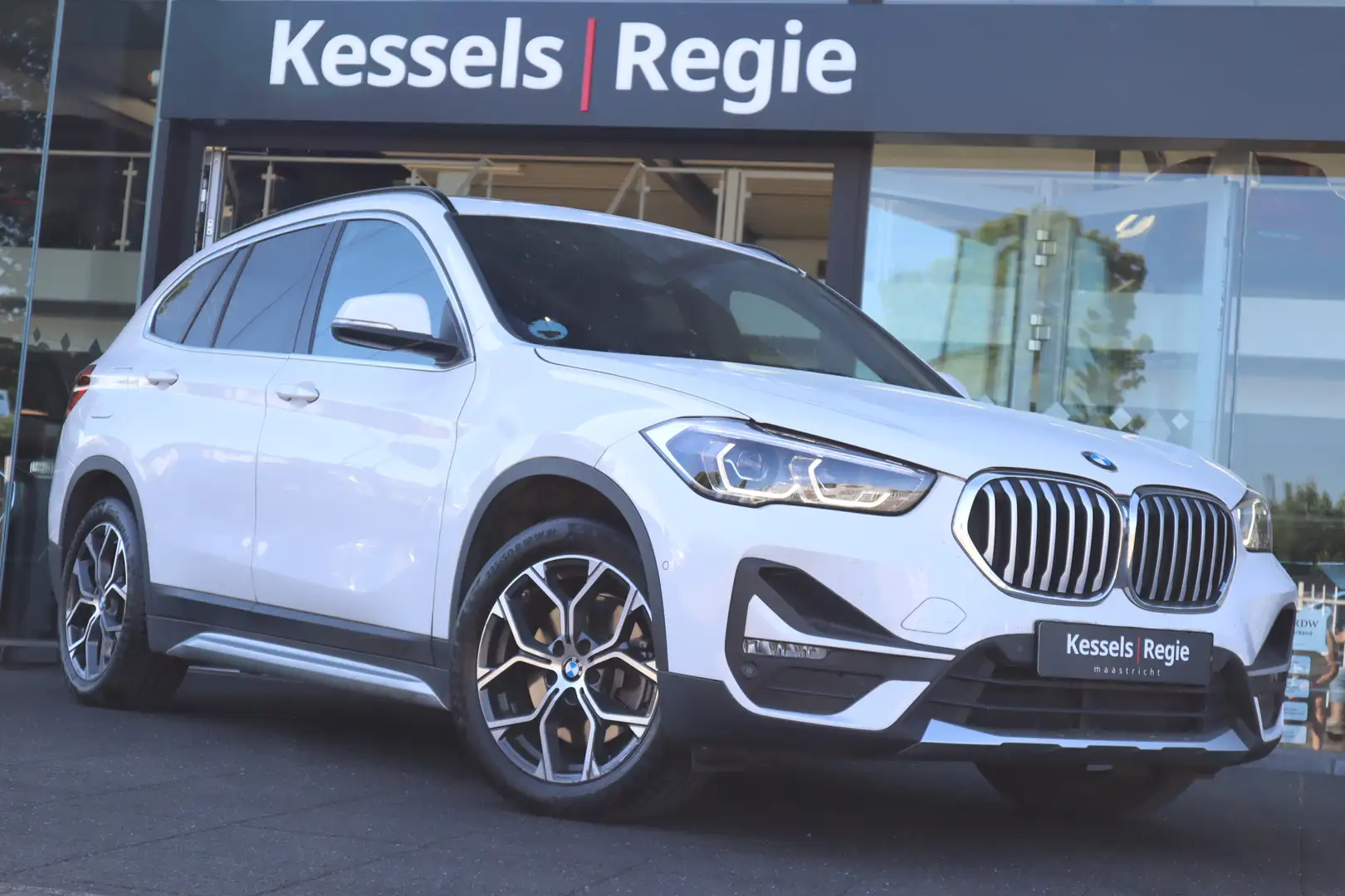 BMW X1 xDrive25e Executive Navi LED Schuifdak Blanc - 1