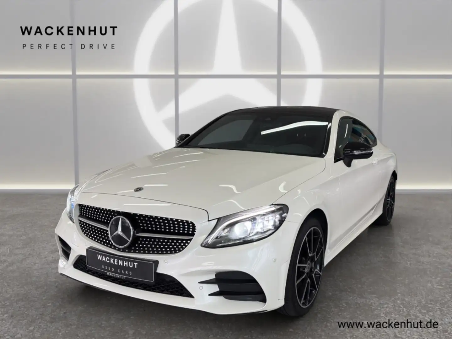 Mercedes-Benz C 400 4M AMG+NIGHT+PANO+MULTIB+RFK+TOTW+19'' Blanc - 1