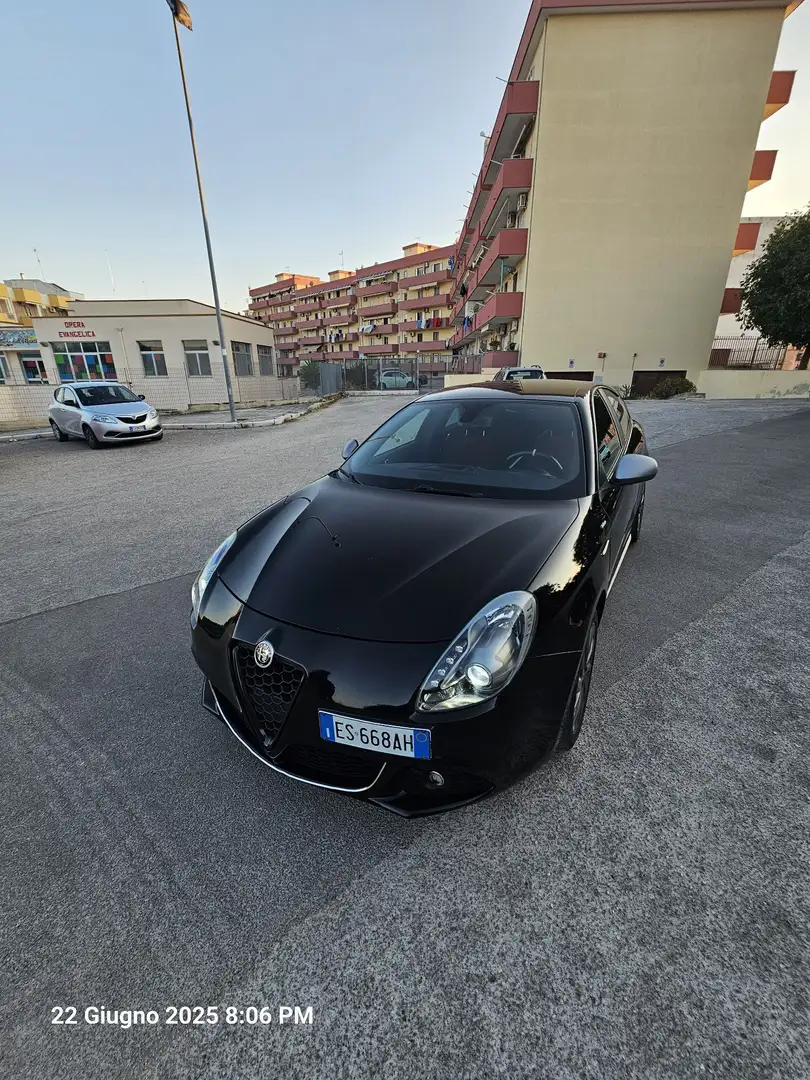 Alfa Romeo Giulietta 1.6 jtdm Veloce - 1