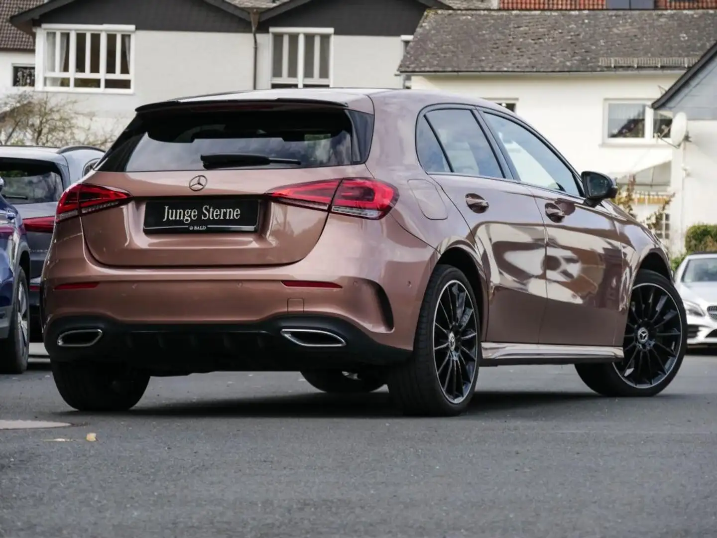 Mercedes-Benz A 250 e AMG-Sport/MLB/360/Pano/Night/Totw/19' Oro - 2