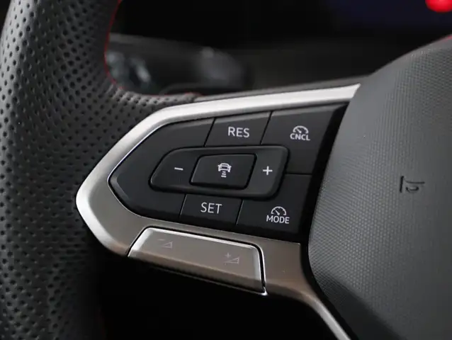 Volkswagen Golf view 14