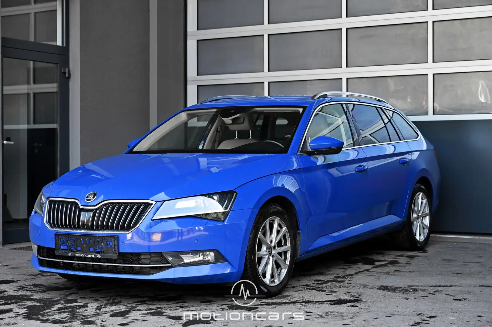 Skoda Superb 2.0 TDI Style DSG Pickerl NEU Blue - 1