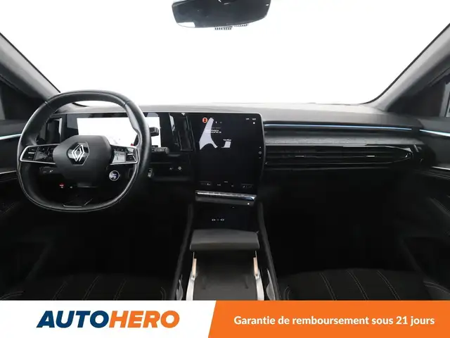 Renault Austral view 12