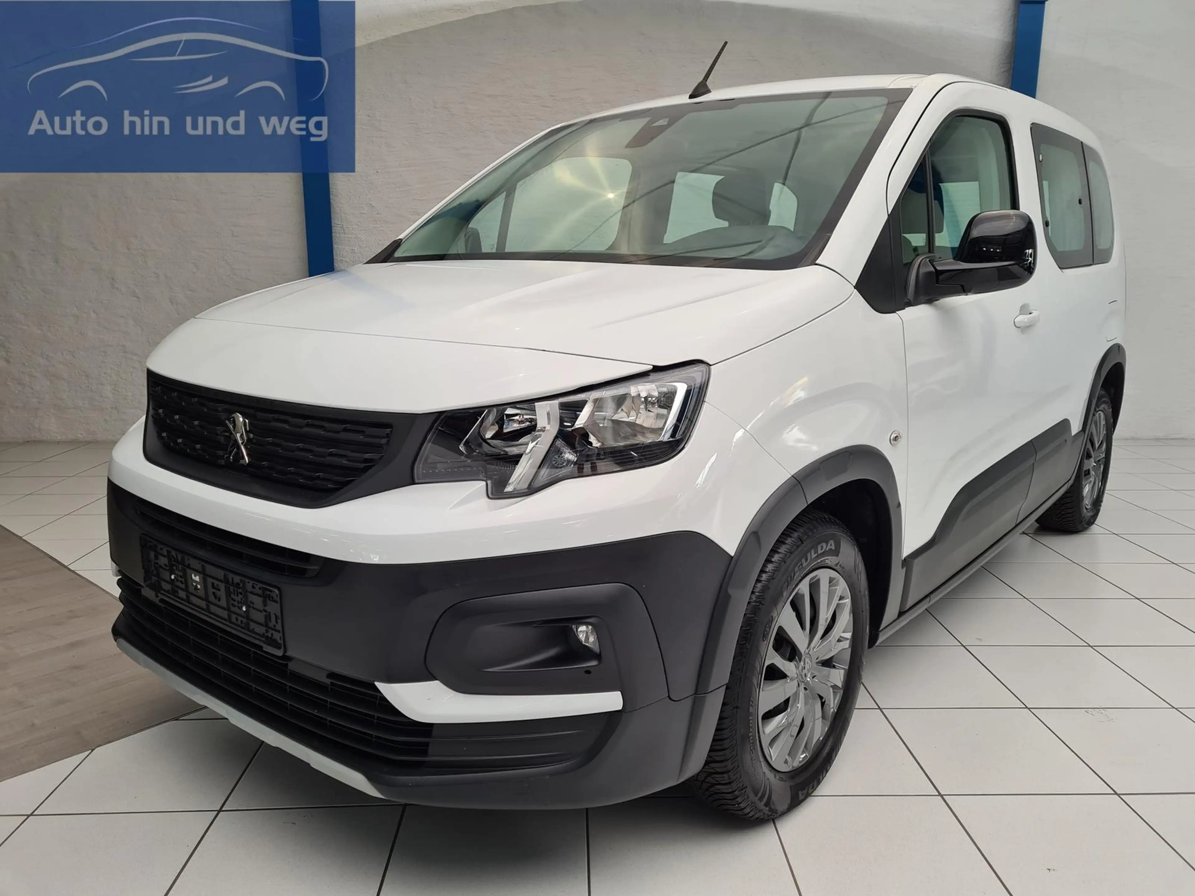 Peugeot e-Rifter Active Pack | 5 Sitze | DAB | Bluetooth