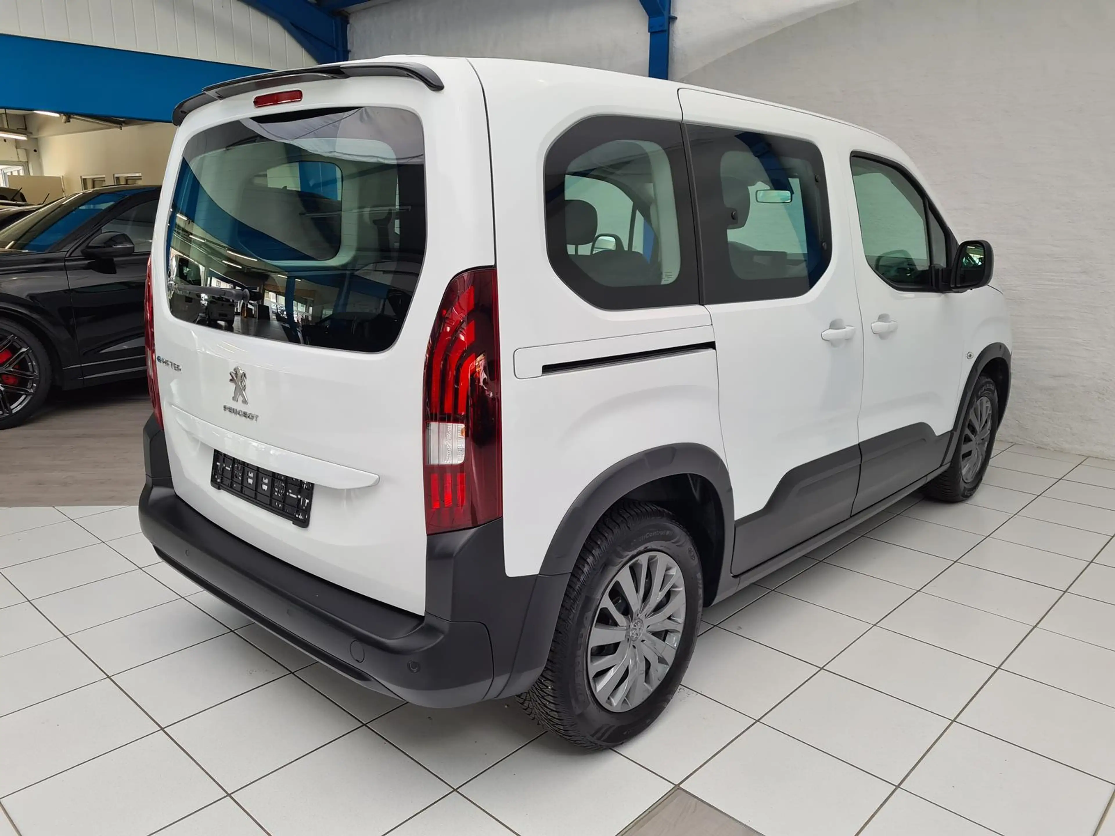 Peugeot e-Rifter Active Pack | 5 Sitze | DAB | Bluetooth — photo 9