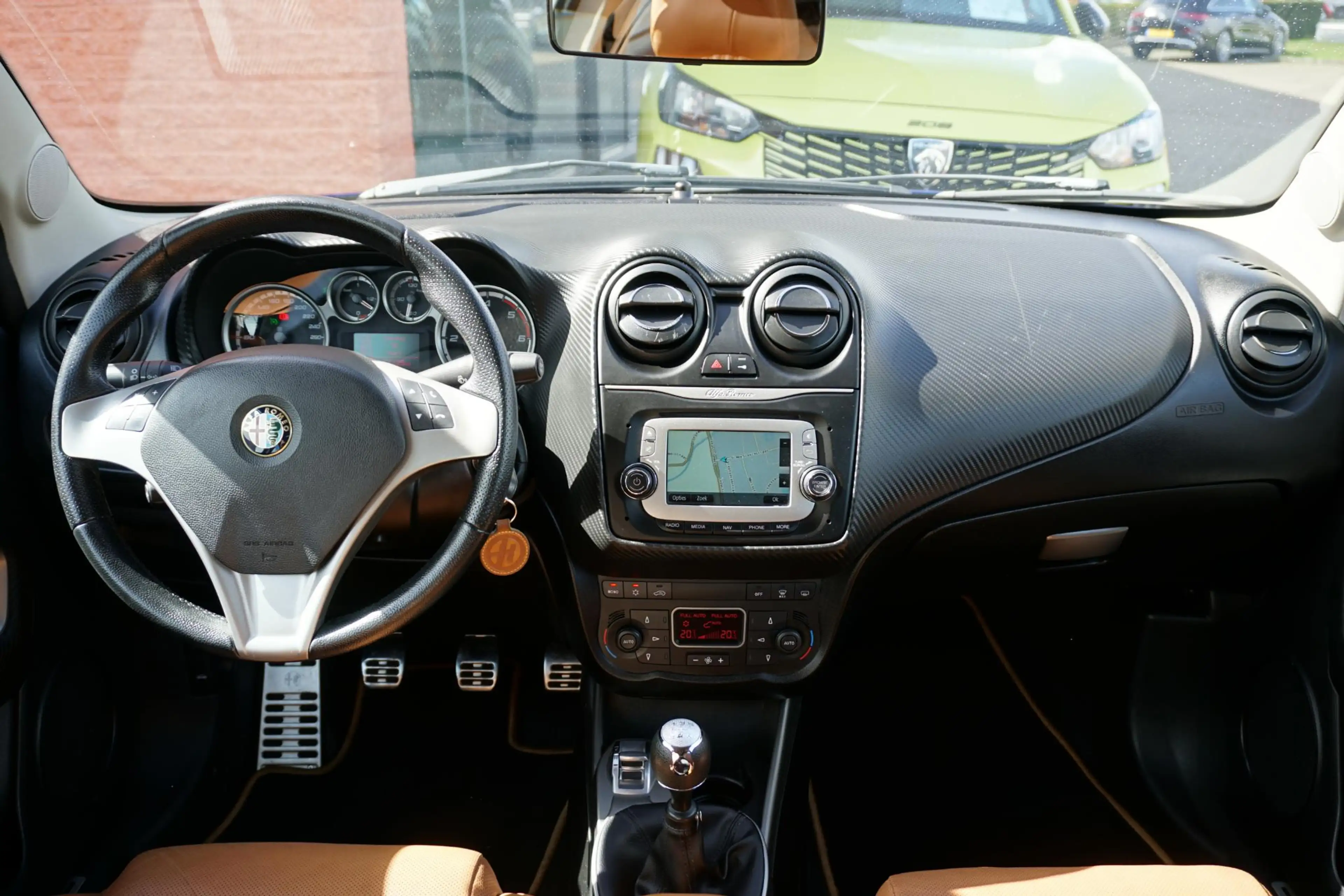 Alfa Romeo MiTo 1.3 JTDm ECO Esclusivo + LEDER / NAVIGATIE / CRUIS — photo 4
