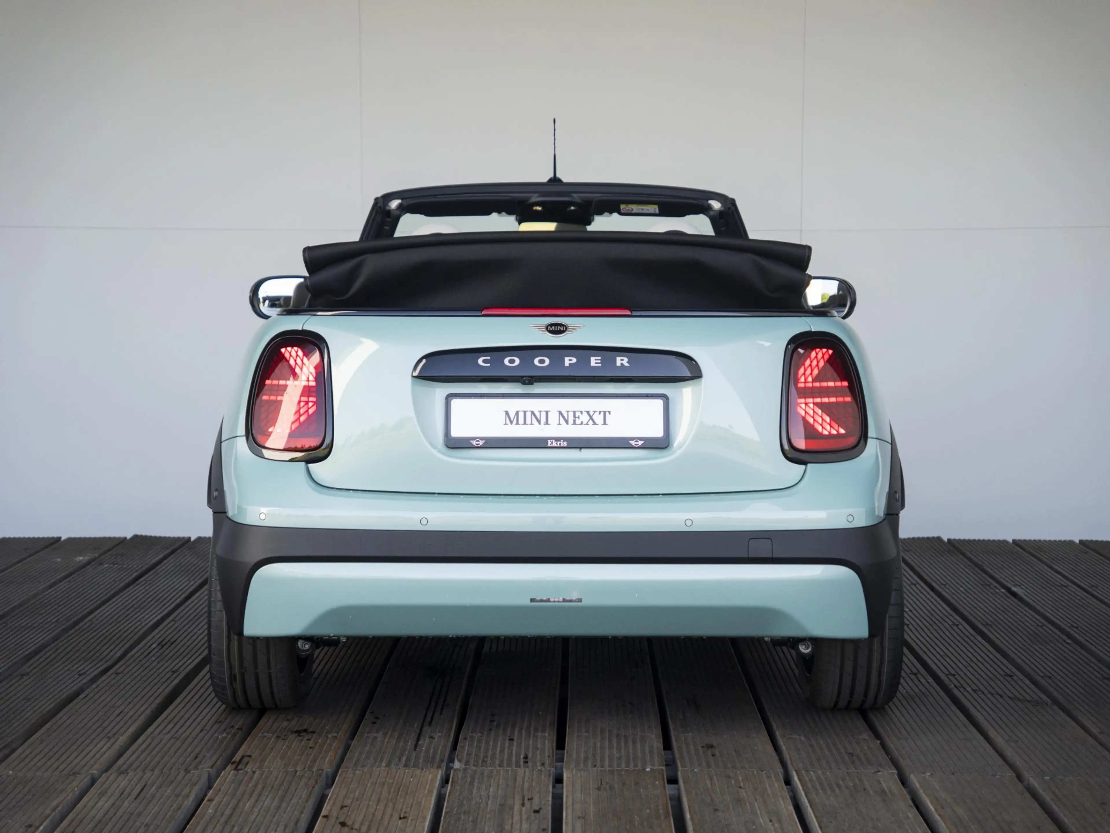 MINI Cooper C Cabrio Favoured XL-pakket | Elektrisch verstelbare stoele — photo 10