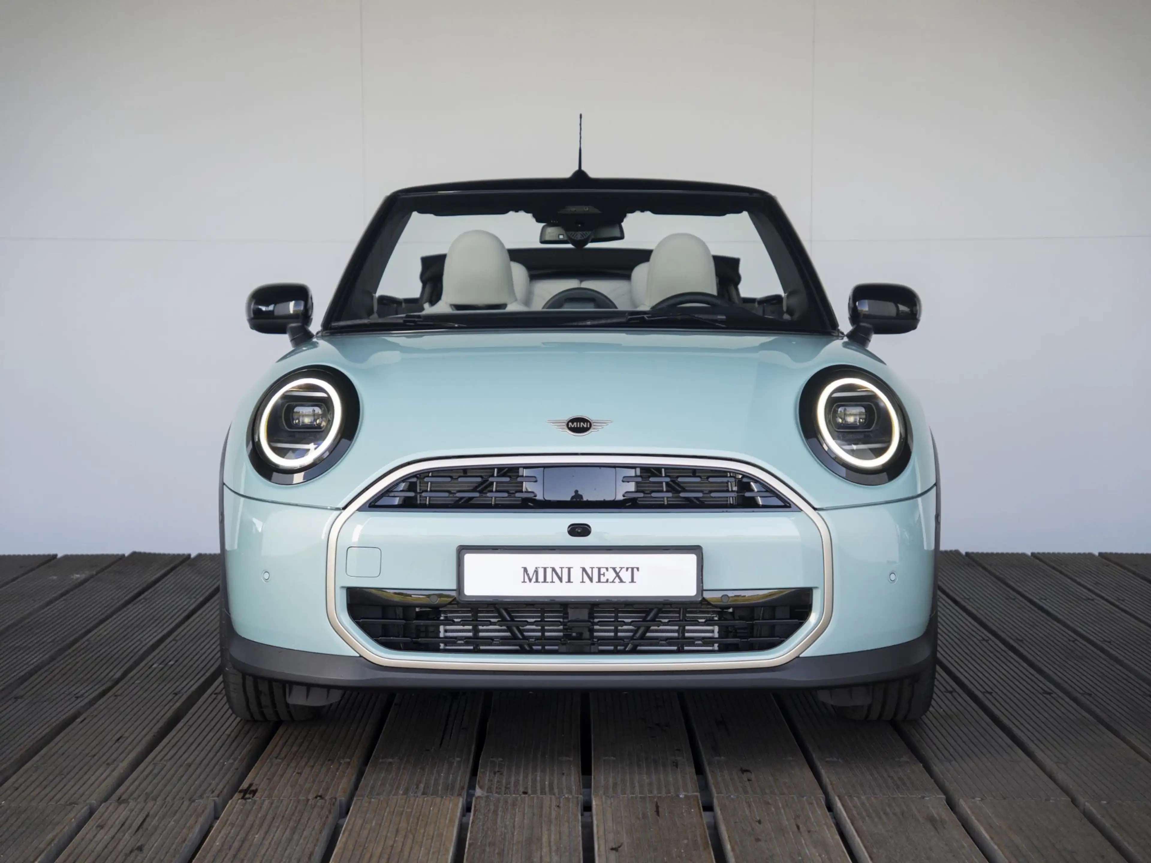 MINI Cooper C Cabrio Favoured XL-pakket | Elektrisch verstelbare stoele — photo 6