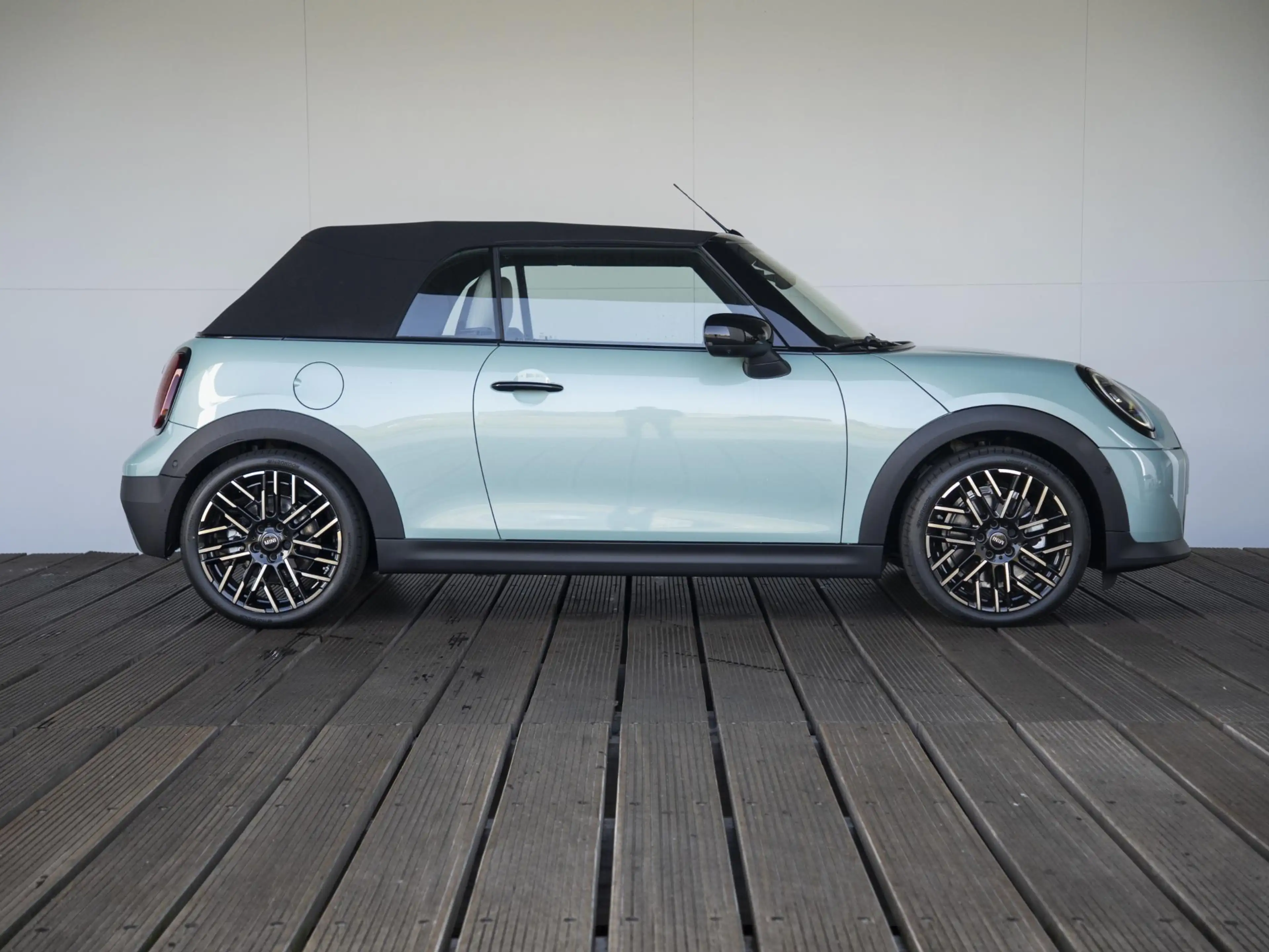 MINI Cooper C Cabrio Favoured XL-pakket | Elektrisch verstelbare stoele — photo 9