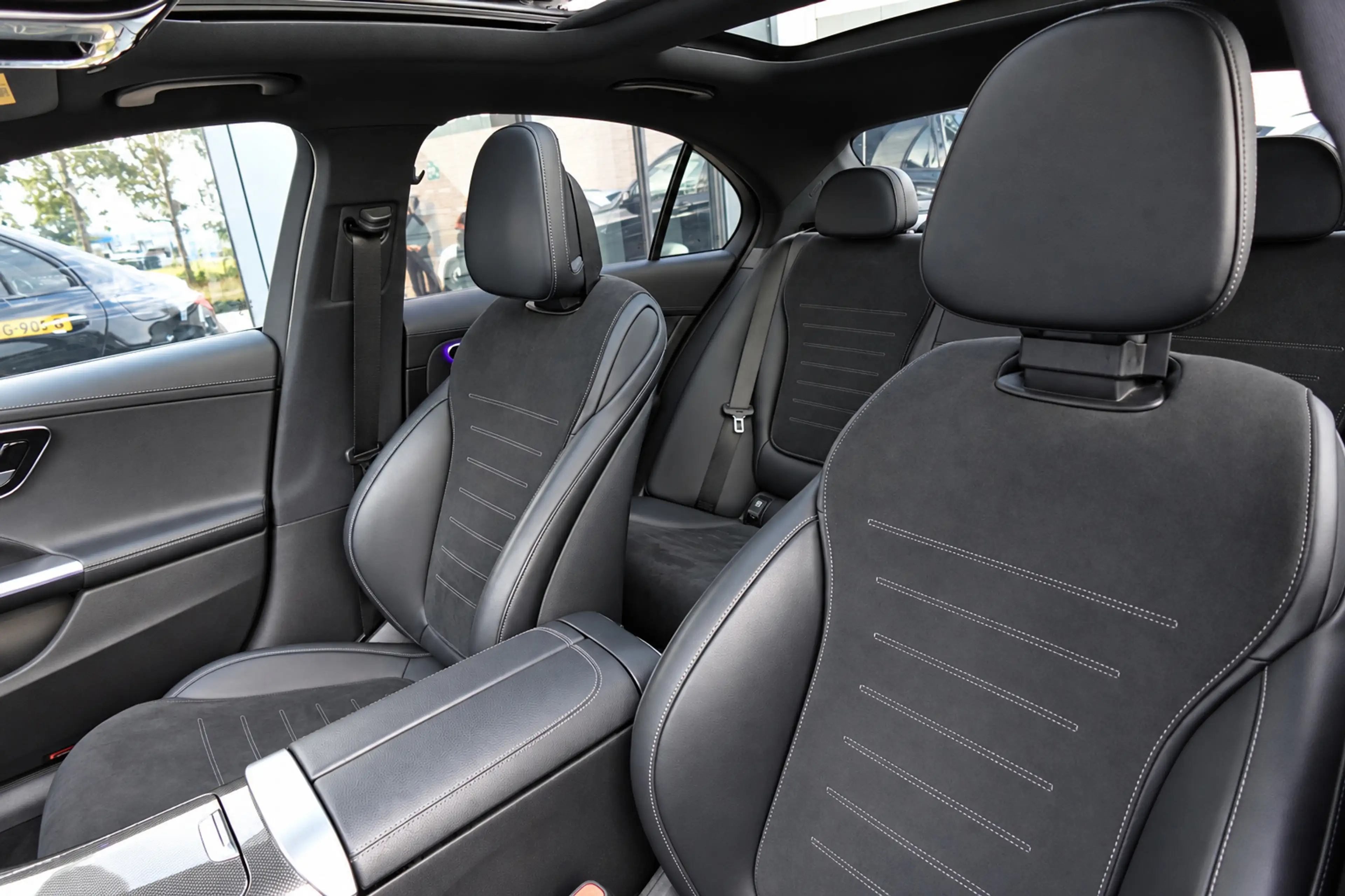 Mercedes-Benz C 200 AMG Line PANO KEYLESS CAM — photo 5