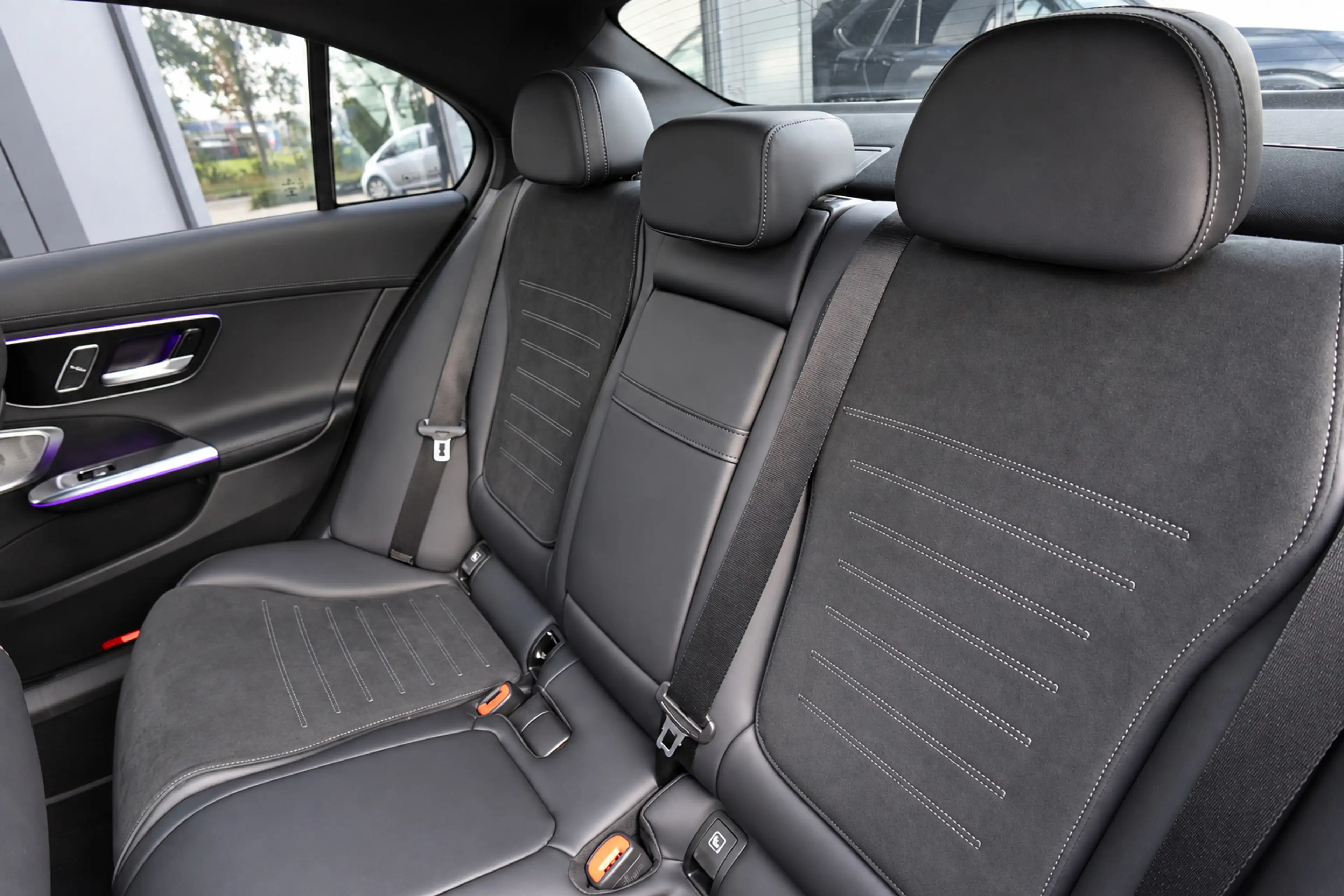 Mercedes-Benz C 200 AMG Line PANO KEYLESS CAM — photo 7