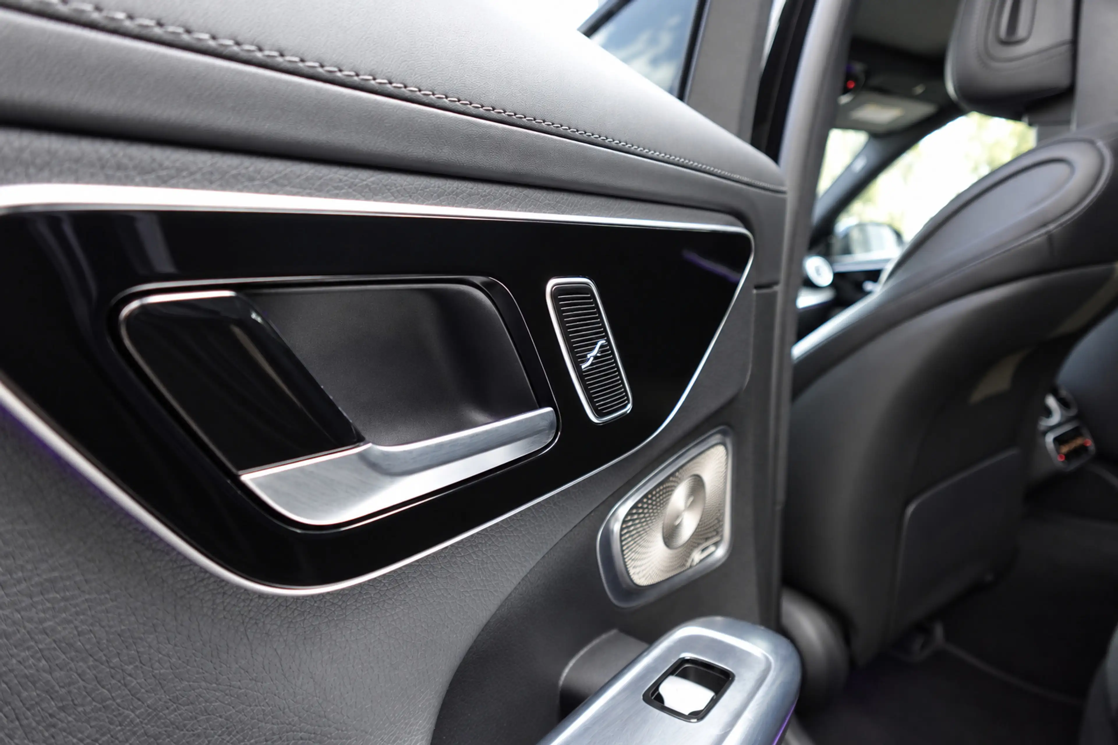 Mercedes-Benz C 200 AMG Line PANO KEYLESS CAM — photo 13