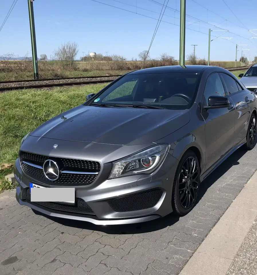 Mercedes-Benz CLA 180