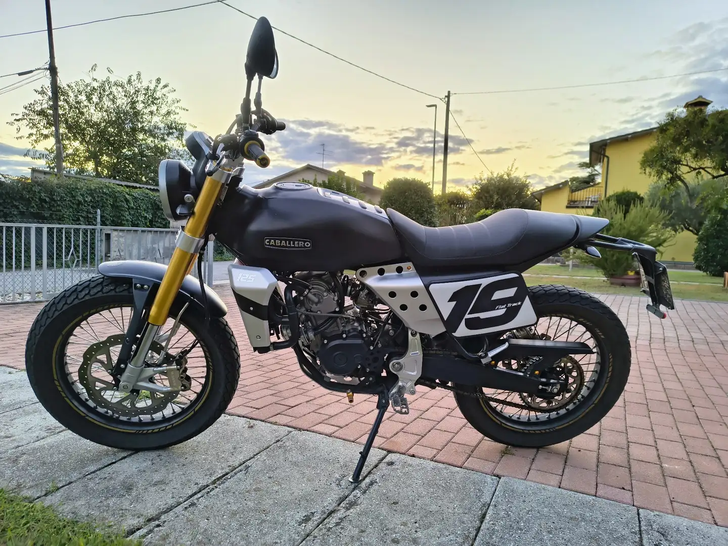 Fantic Caballero 125 Flat Track Black - 2