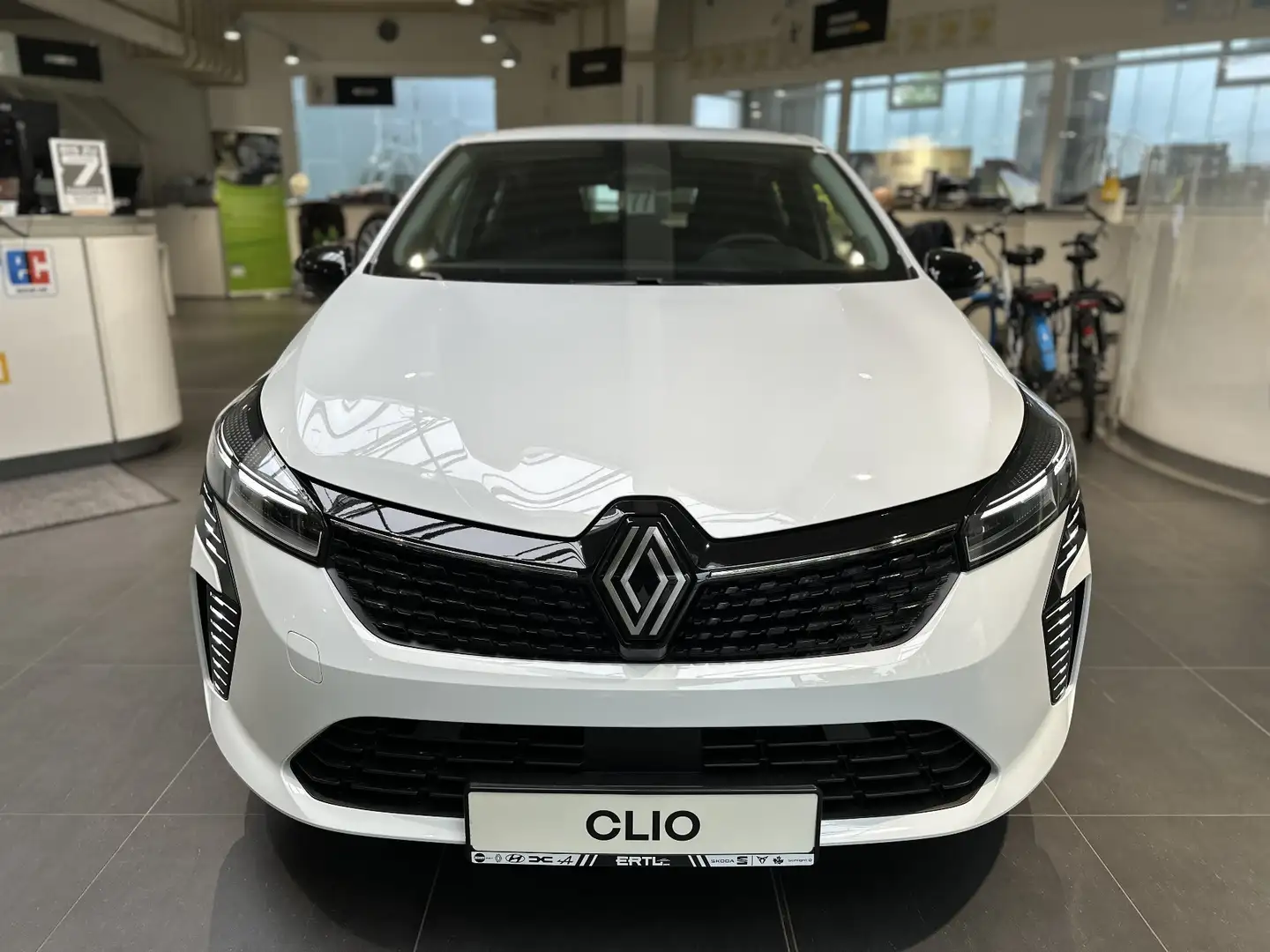 Renault Clio Evolution TCe 90 Blanc - 2