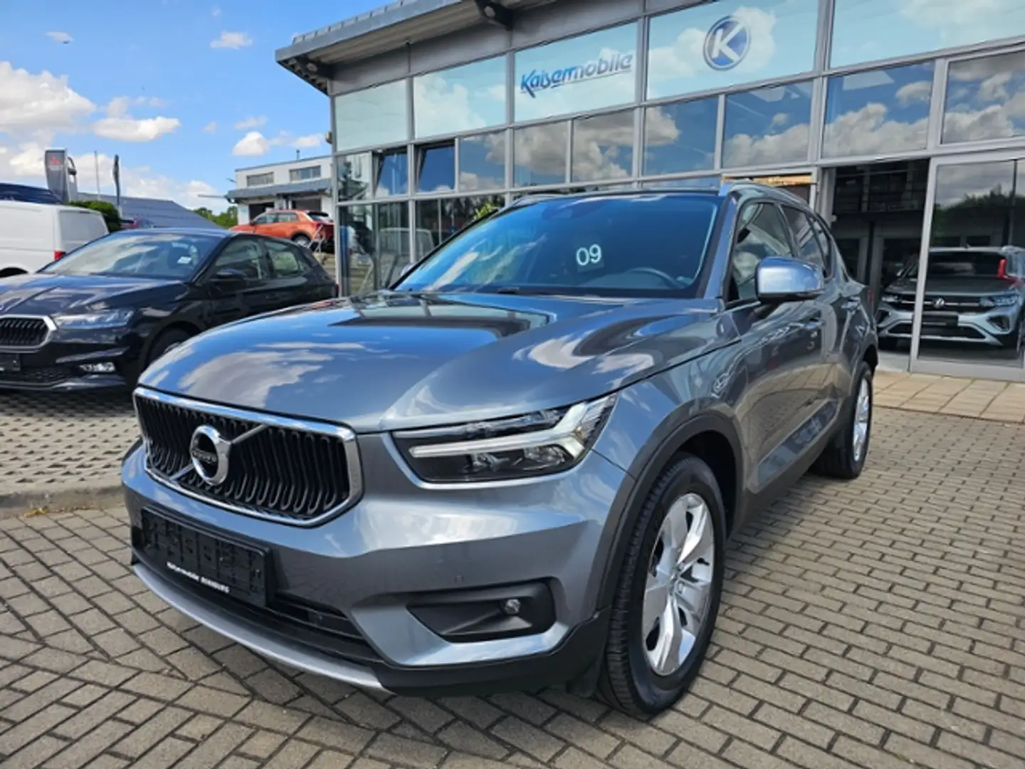 Volvo Momentum+LED+NAVI+++ LED LEDER ALU Grey - 2