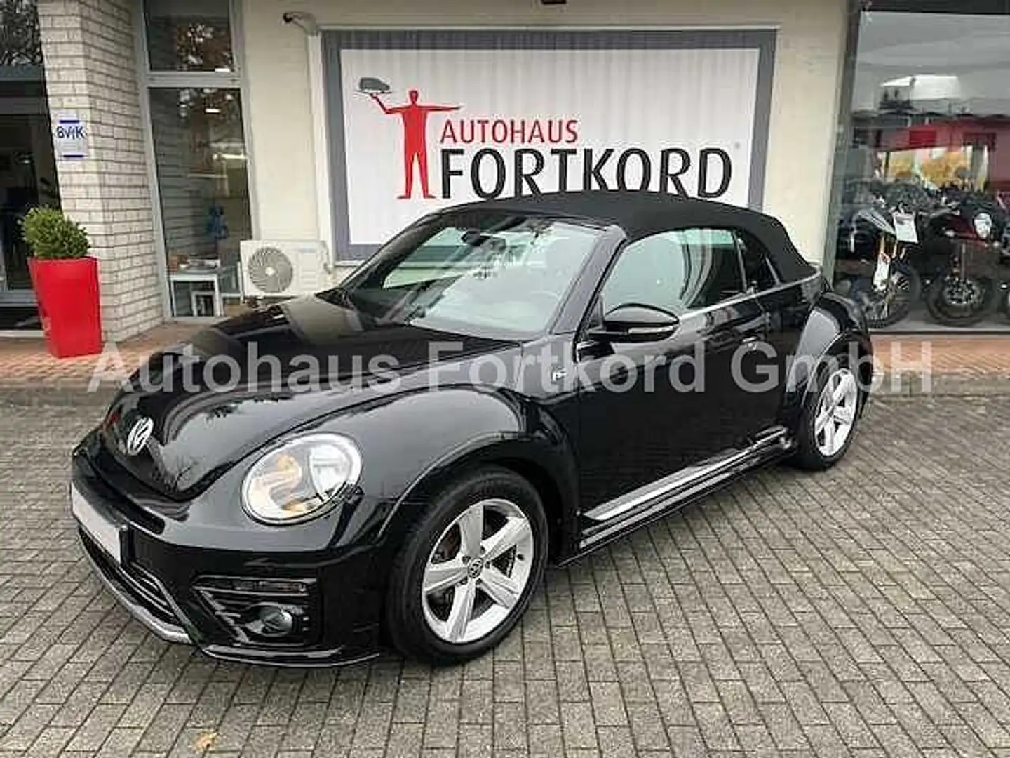 Volkswagen Beetle Cabriolet 1.4 RSI - R-Line - NAVI, Bi-Xenon, SZ, B Noir - 1