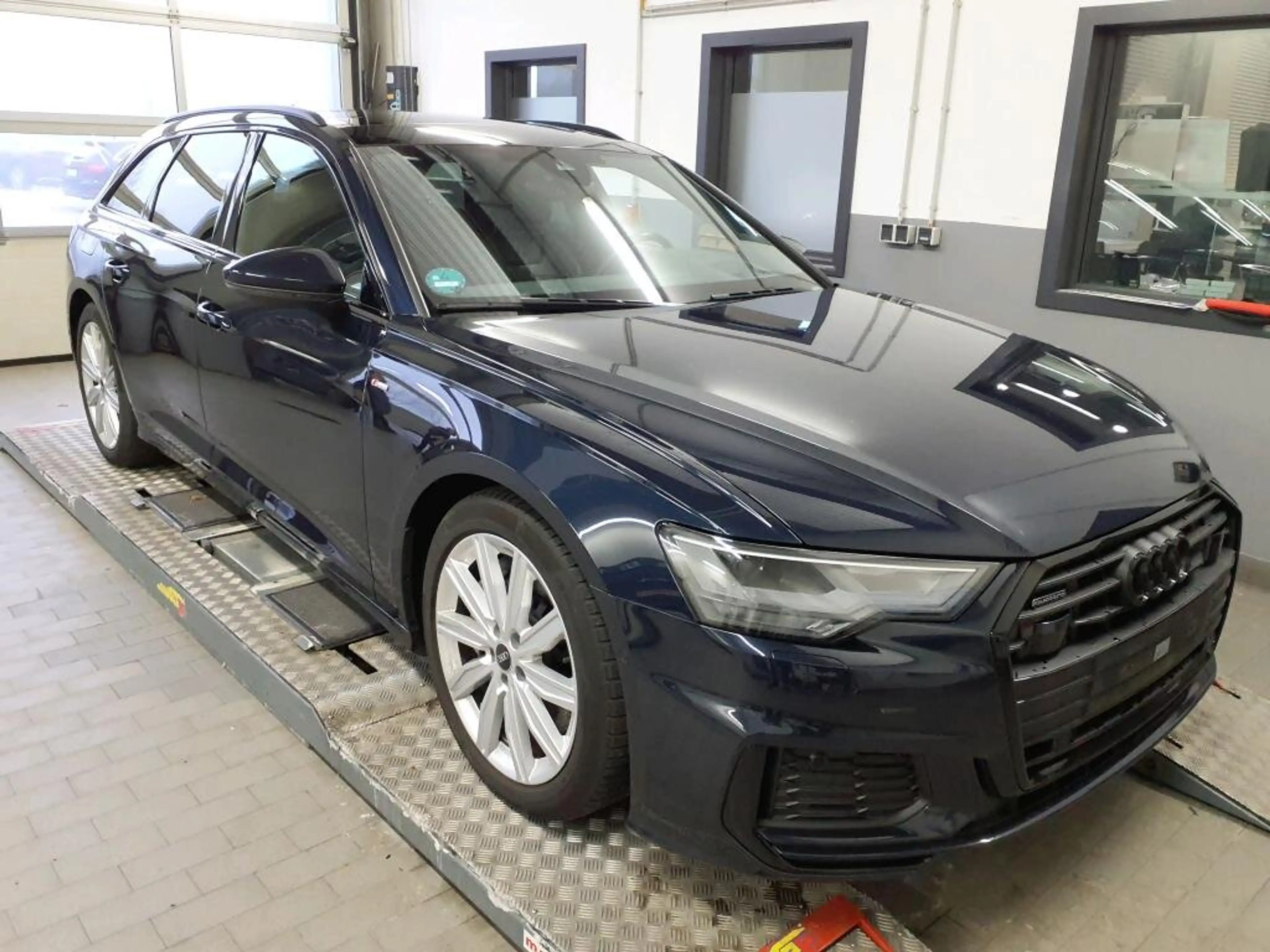 Audi A6 A6 Avant SLINE Quattro 2.0 55 TFSI 340 CV DSG 7 — photo 2