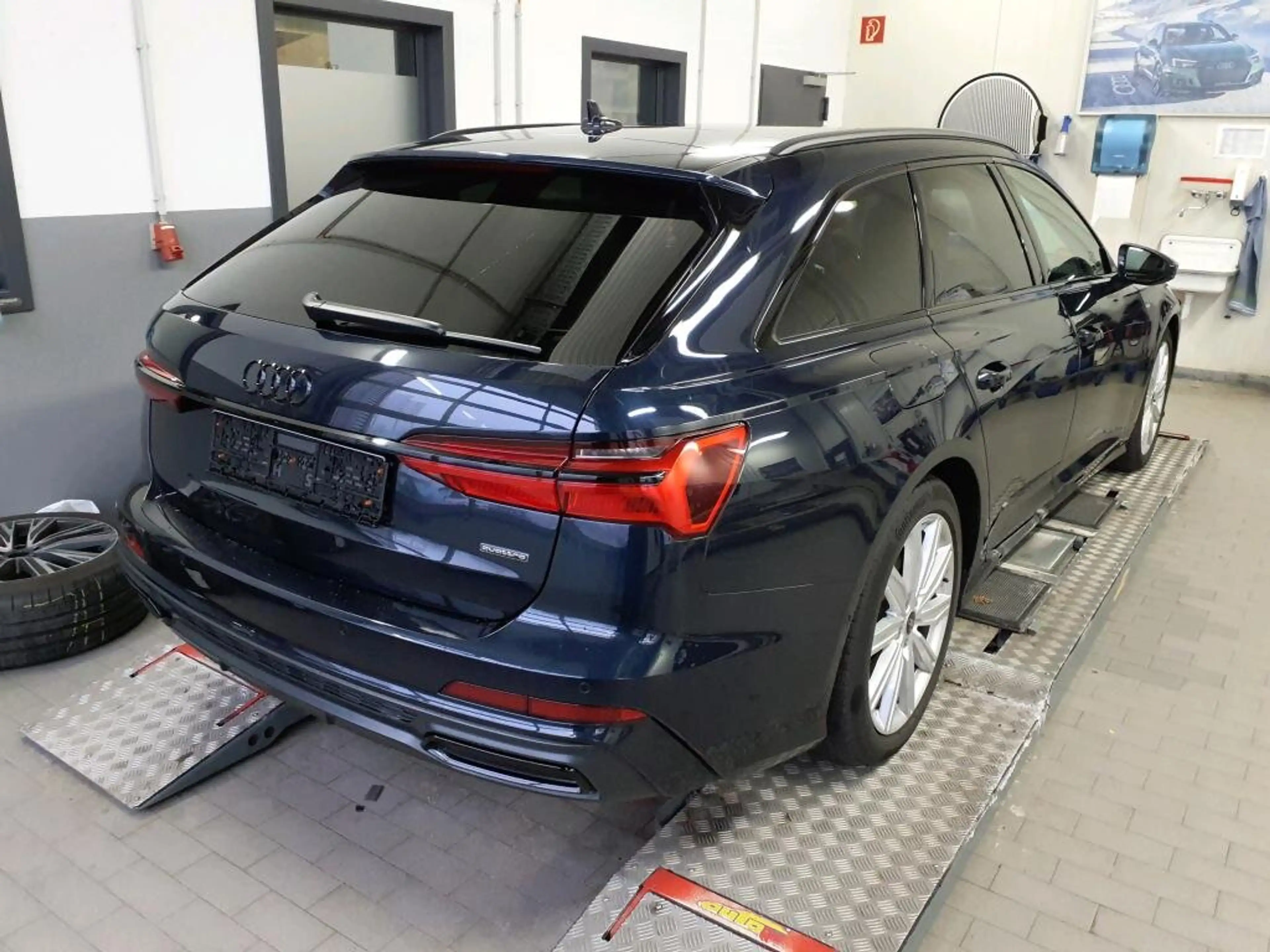 Audi A6 A6 Avant SLINE Quattro 2.0 55 TFSI 340 CV DSG 7 — photo 3