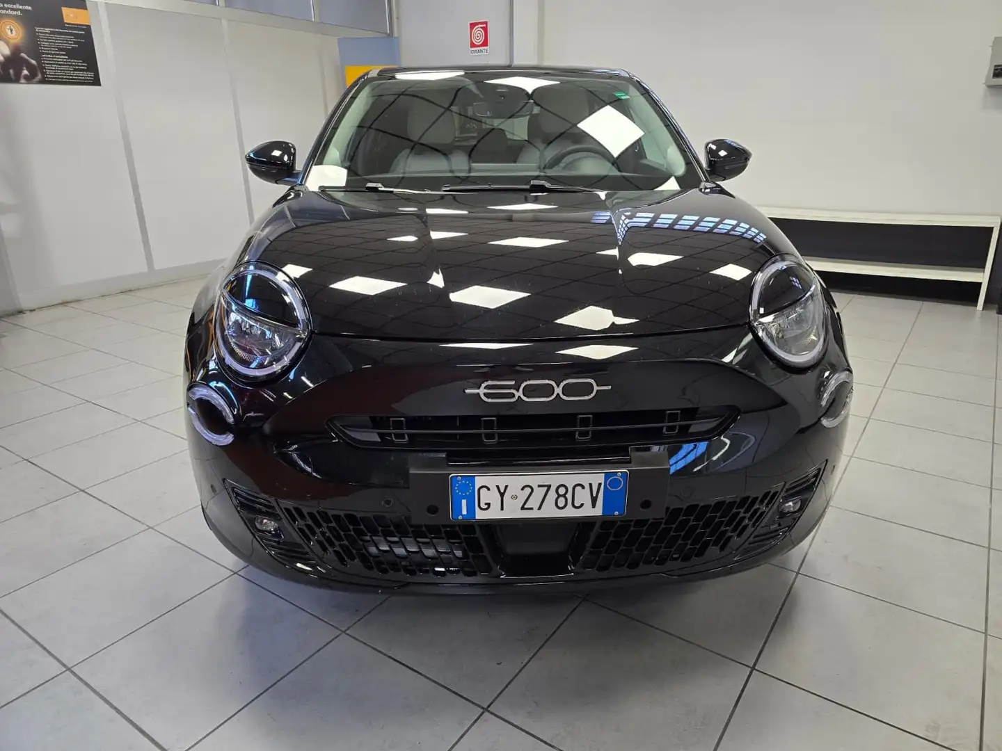Fiat 600 600 IV 2023 1.2 hybrid La Prima 110cv auto Negro - 2