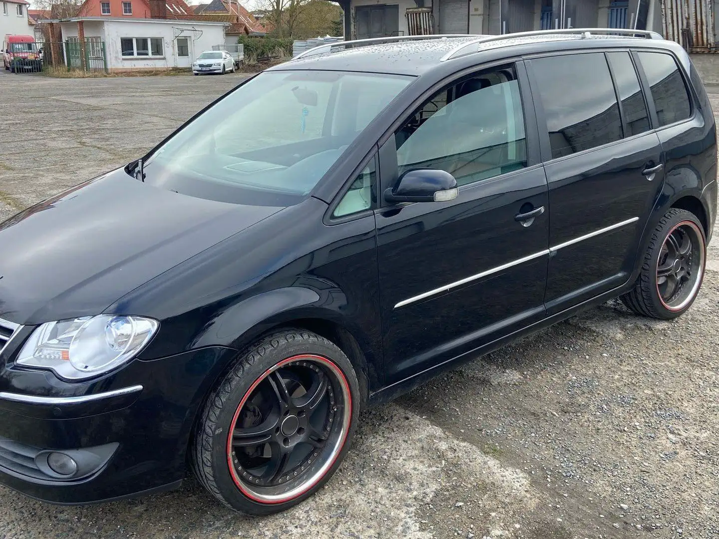 Volkswagen Touran Highline Noir - 2