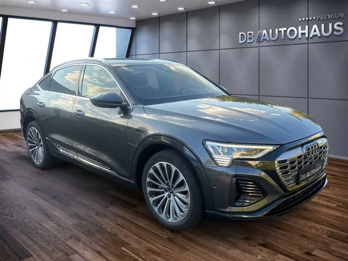 Audi Q8 e-tron Sportback S line 50 quattro Gris - 2