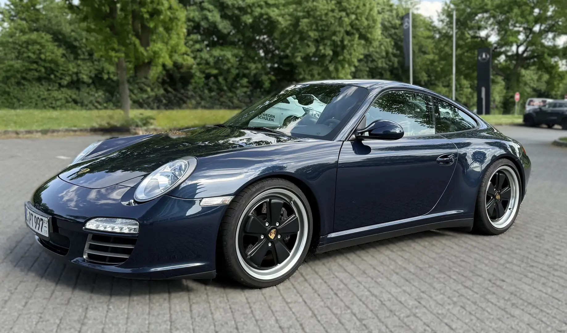 Porsche 997 911 Coupe 911 Carrera 4 PDK Blau - 1