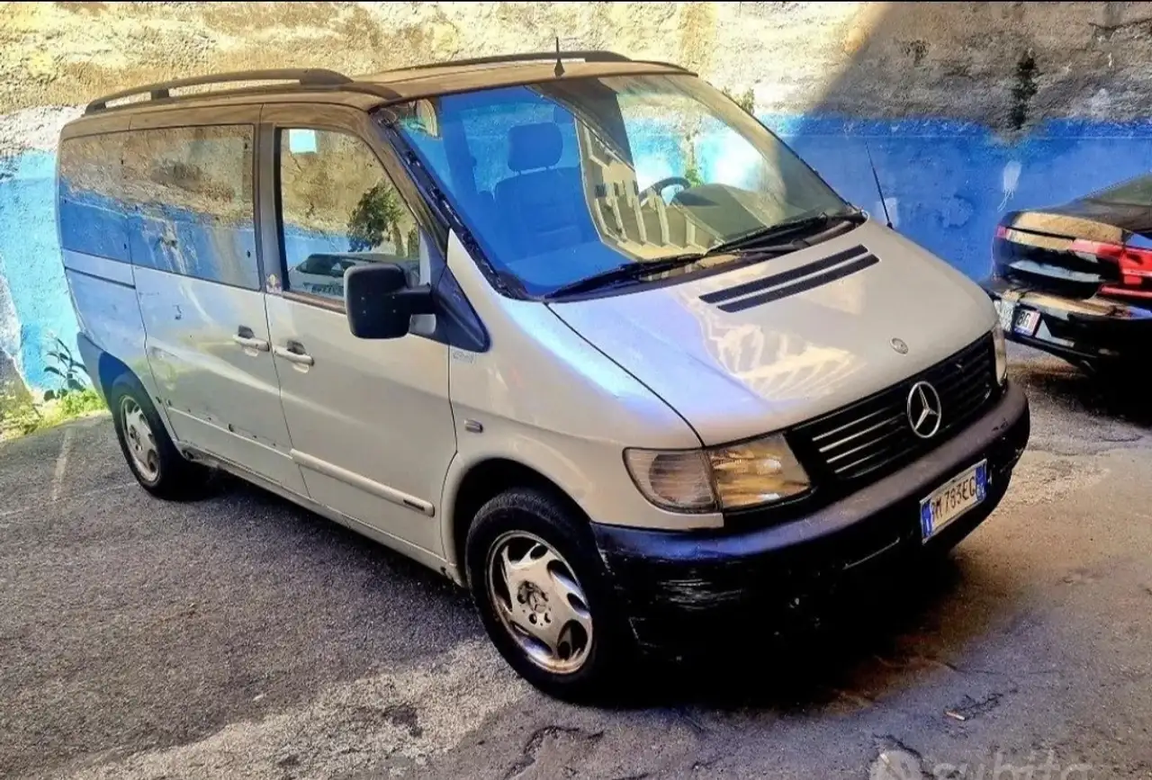 Mercedes-Benz V 200, foto 2