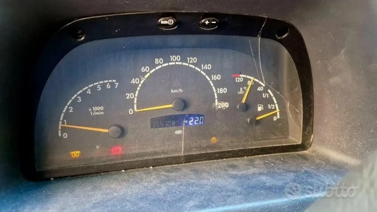 Mercedes-Benz V 200, foto 11