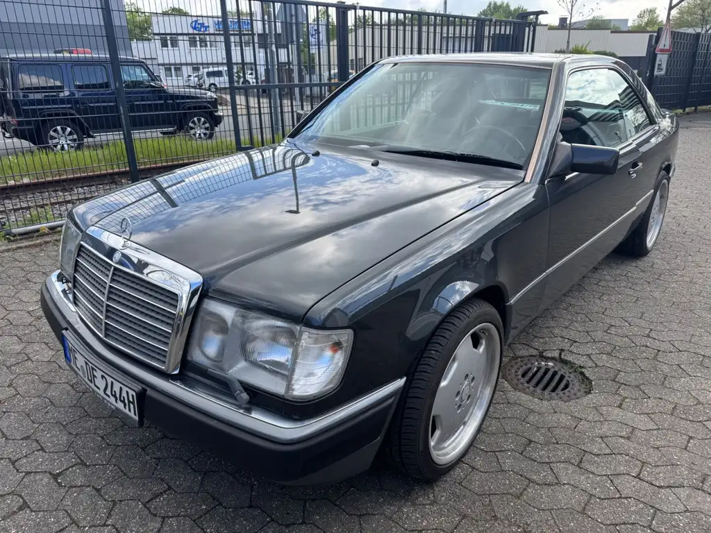 Mercedes-Benz 300 1990 из Европы — купить под ключ
