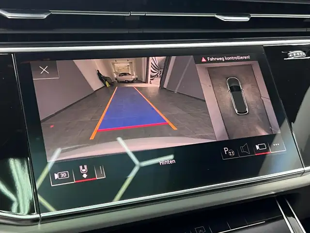 Audi SQ7 view 15