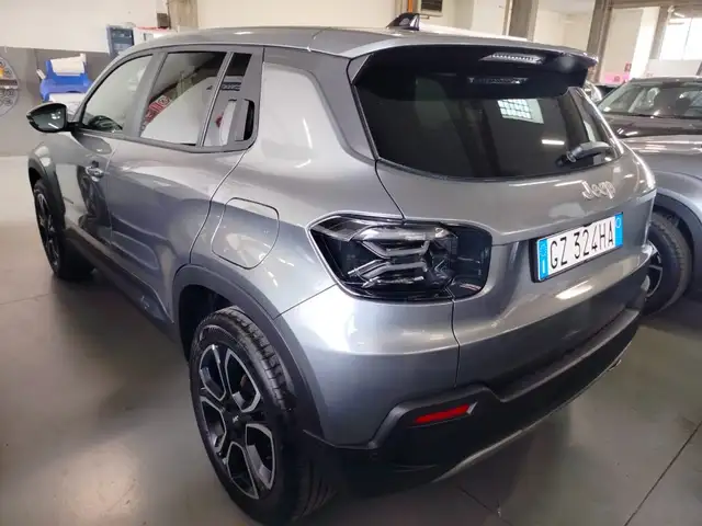 Jeep Avenger view 8