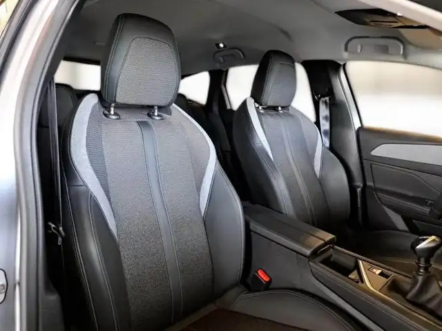 Peugeot 308 view 10
